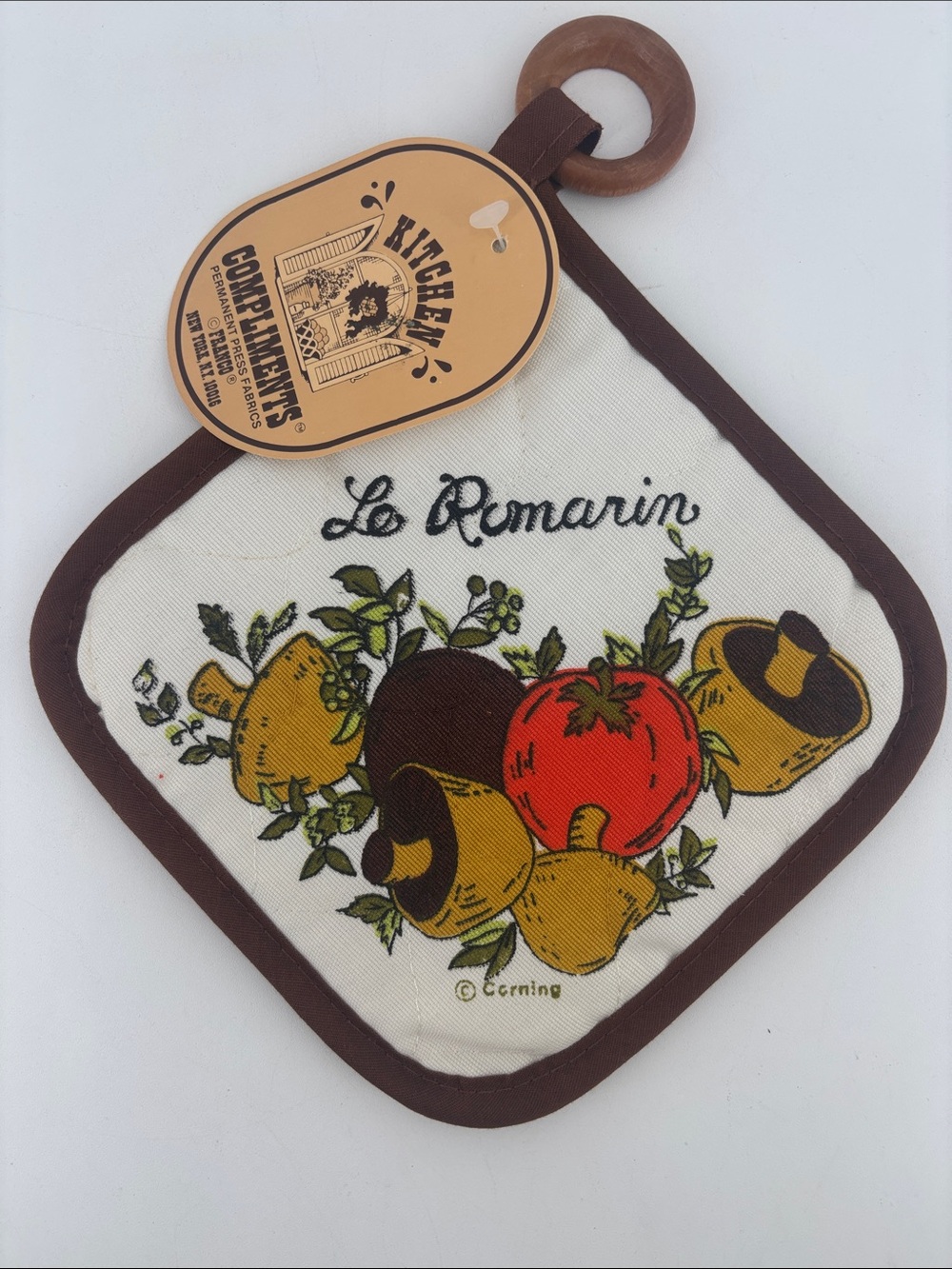 Vintage 70s “spice of life” le Romarin pattern Franco Corning potholder (NOS)